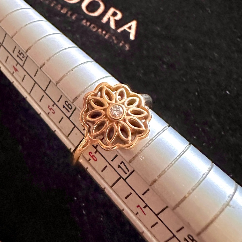 BEAUTIFUL‼️Retired Pandora 14K Golden Radiance Diamond G585 ALE Ring‼️ Size 5.75
